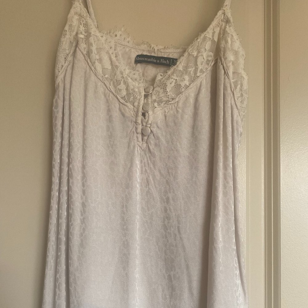 Abercrombie & Fitch Cream/Beige Leopard Print Spaghetti Strap Top Size M